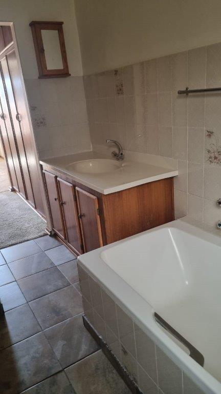 To Let 3 Bedroom Property for Rent in Ladybrand Free State